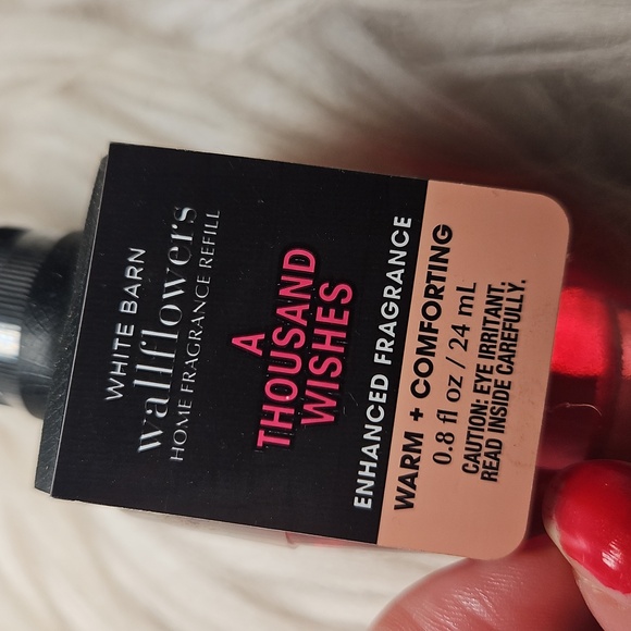 White Barn A Thousand Wishes Wallflower Refill - Picture 2 of 3